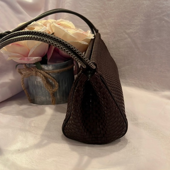 Beautiful brown Sak purse 9.5x 5x 2.5 with 8” drop straps - Picture 4 of 9